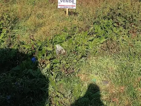 EXCELENTE LOTE EN VENTA PQE. CAMET