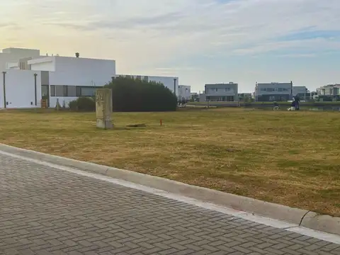 Terreno en Venta de 948,0 m2