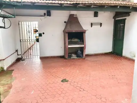 Maipu 1200