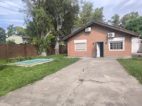 Casa Quinta en Venta en Del Viso con Pileta  