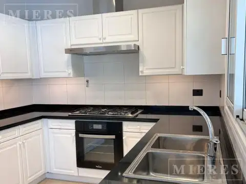 Casa 7 ambientes con 3 baños