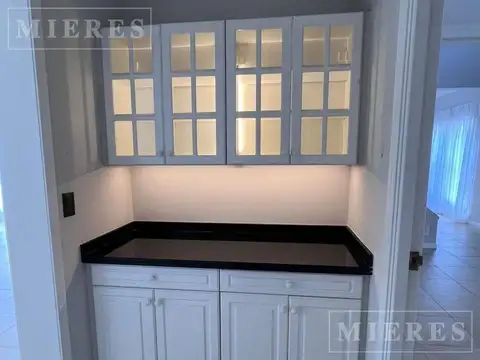 Casa en Alquiler al Noroeste