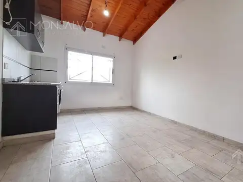 Depto Tipo Casa en Venta de 3 ambientes
