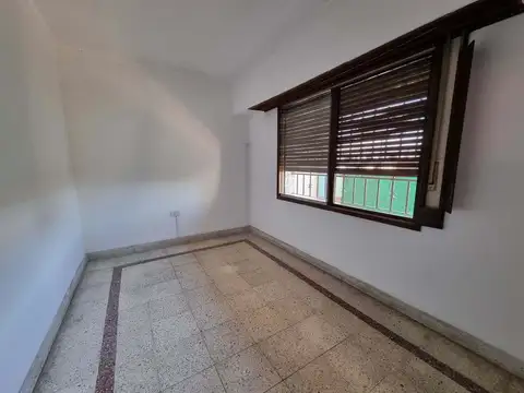VENDE !Local comercial y casa sobre Lpz. y Planes