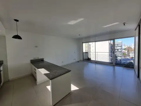 Departamento en Alquiler en Coghlan, $ 650.000