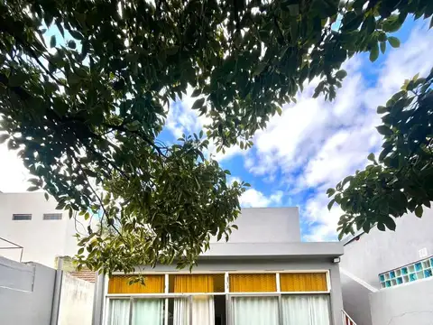 CASA EN ALQUILER EN CIUDADELA