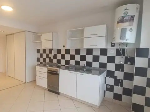 HERMOSO MONOAMBIENTE CON BALCON