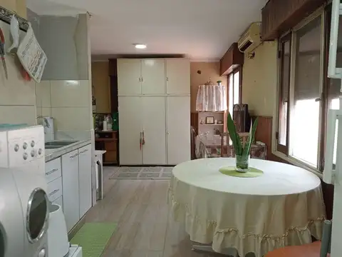 Casa en Venta en Adrogue, USD 99.000