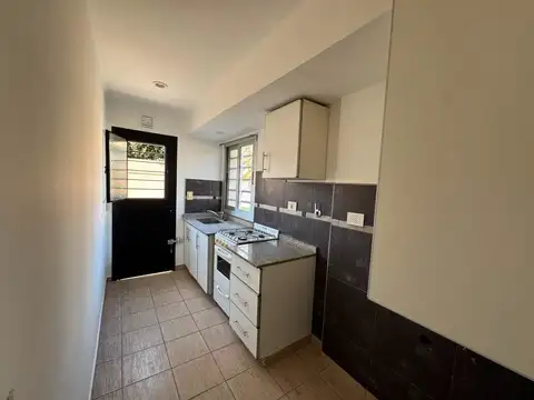 Departamento en Alquiler con 1 cocheras