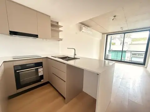Migueletes 2300, Piso 1