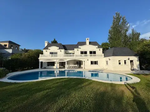 Casa en Alquiler de 4 dormitorios