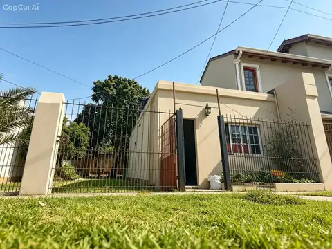 Venta casa 2 amb a 5' de Merlo con parque