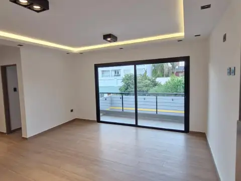 Venta depto 3 amb. en suite · Cochera · San Justo