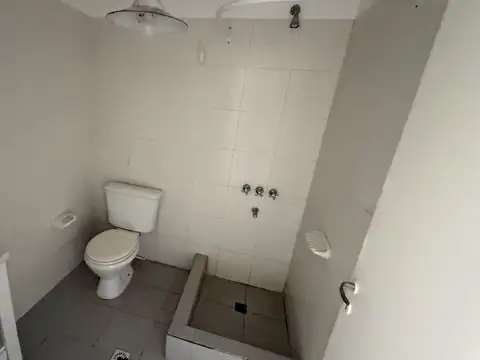VENTA casa 5 ambientes Los Tilos