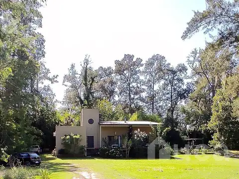 VENTA | Hermosa casa en continente con costa de RIO en Dique Lujan San Martin y 25 de Mayo