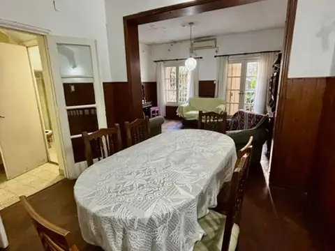 CASA EN VENTA CON POTENCIAL PARA CONSTRUCTORA