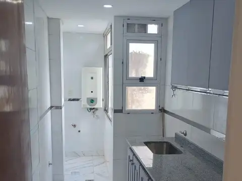 Departamento en Alquiler en Colegiales, $ 800.000