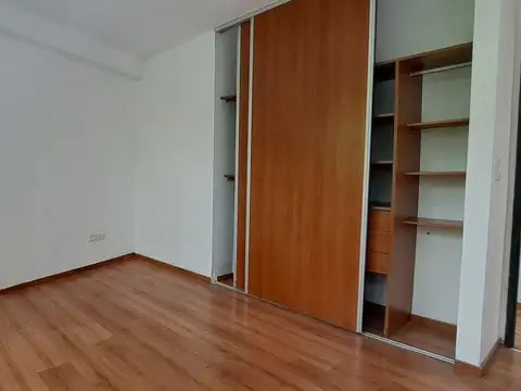 VENTA DEPARTAMENTO BENAL CENTRO