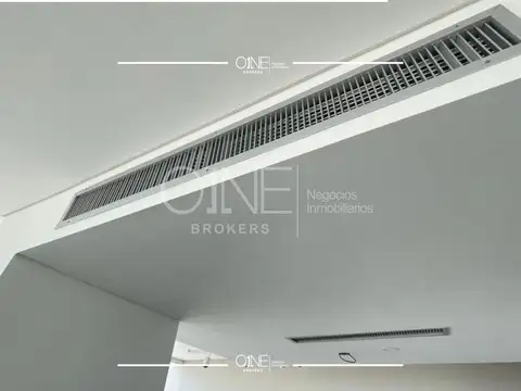 Oficina en Venta con 300 cocheras