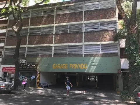 Virrey del Pino 2200 Belgrano cochera cub y fija U$13.000