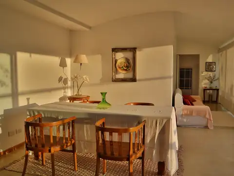 Departamento 6 ambientes con 2 baños