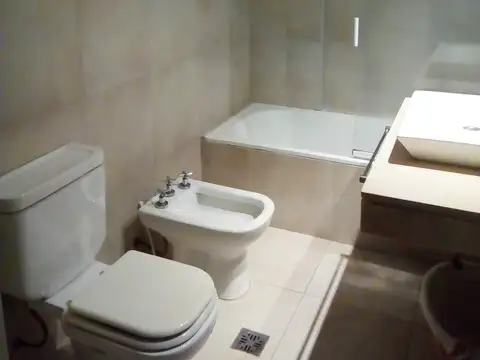 Cnel Diaz 2600, Piso 1