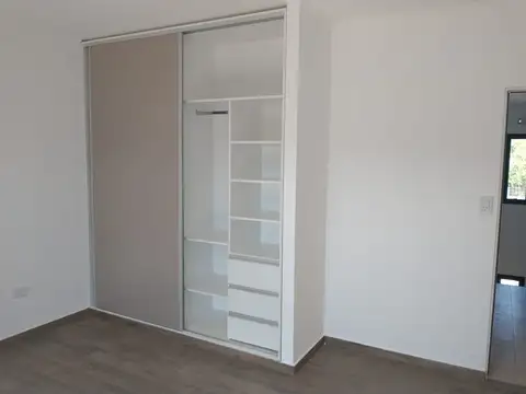 Casa 3 ambientes con 2 baños
