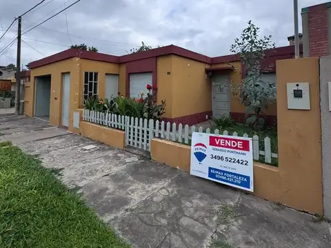 VENTA CASA 2 DORMITORIOS - HUMBOLDT 