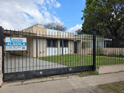 Casa en Alquiler de 3 dormitorios