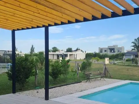 Casa A Estrenar La Alameda