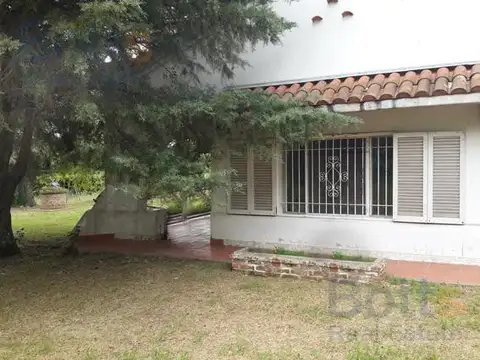 Venta de Casa Quinta en Ranelagh - Berazategui