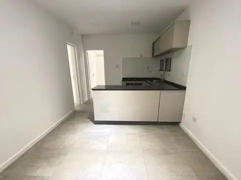 Casa en Alquiler con 1 cochera