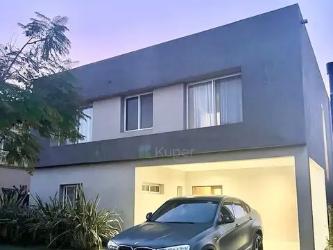 Alquiler  Casa en el Barrio Vistas de Puertos, Escobar