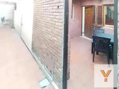 Depto Tipo Casa 4 ambientes con 3 baños