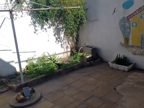 Depto Tipo Casa en Alquiler de 1 dormitorio