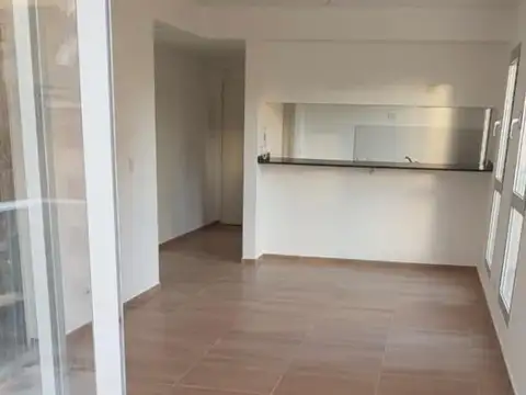 Avenida Italia 1500, Piso 1°