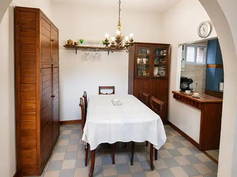 Depto Tipo Casa 4 ambientes con 2 baños