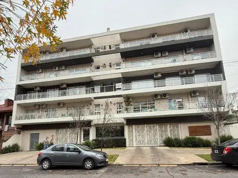 Venta Departamento 3 Ambientes c/ cochera, baulera y terraza