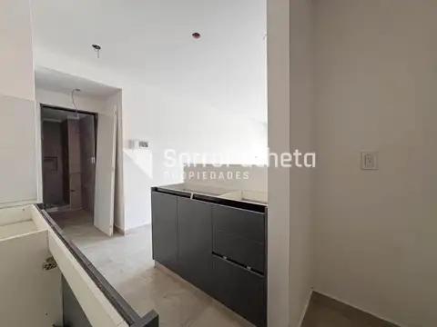 Venta departamento 1 ambiente con balcón en Moron