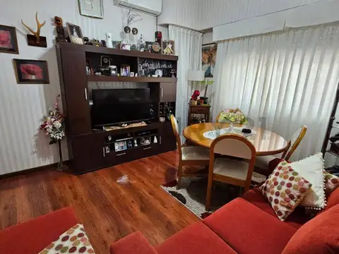 RIVADAVIA 1200, Piso 1