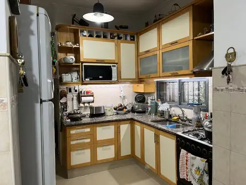 Casa 6 ambientes con 3 baños