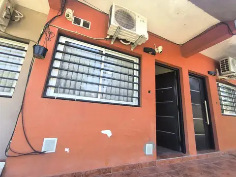 Esteban De Luca 2700, Piso PB