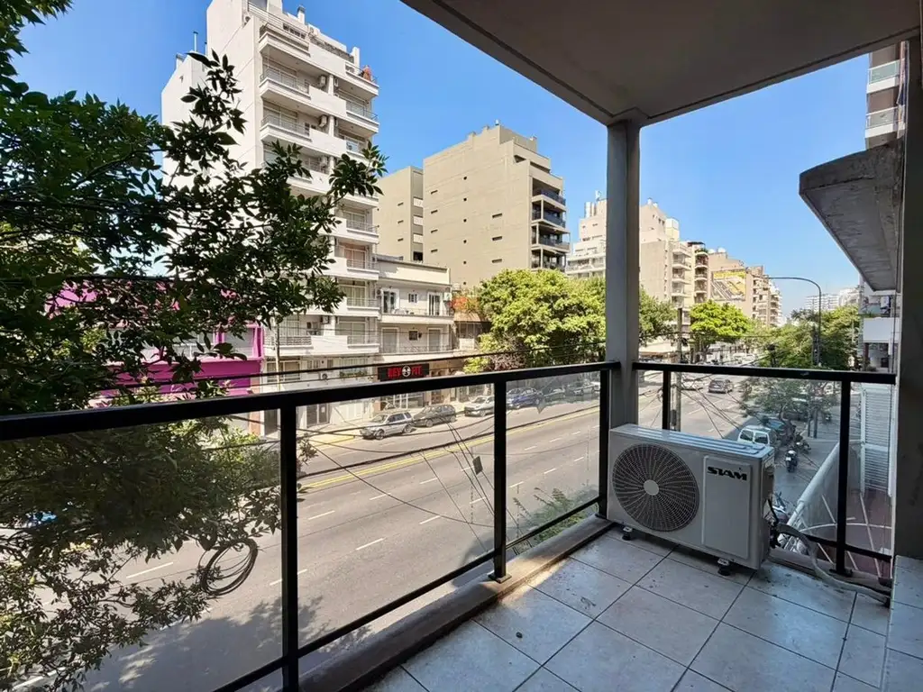 Avenida Álvarez Thomas 900