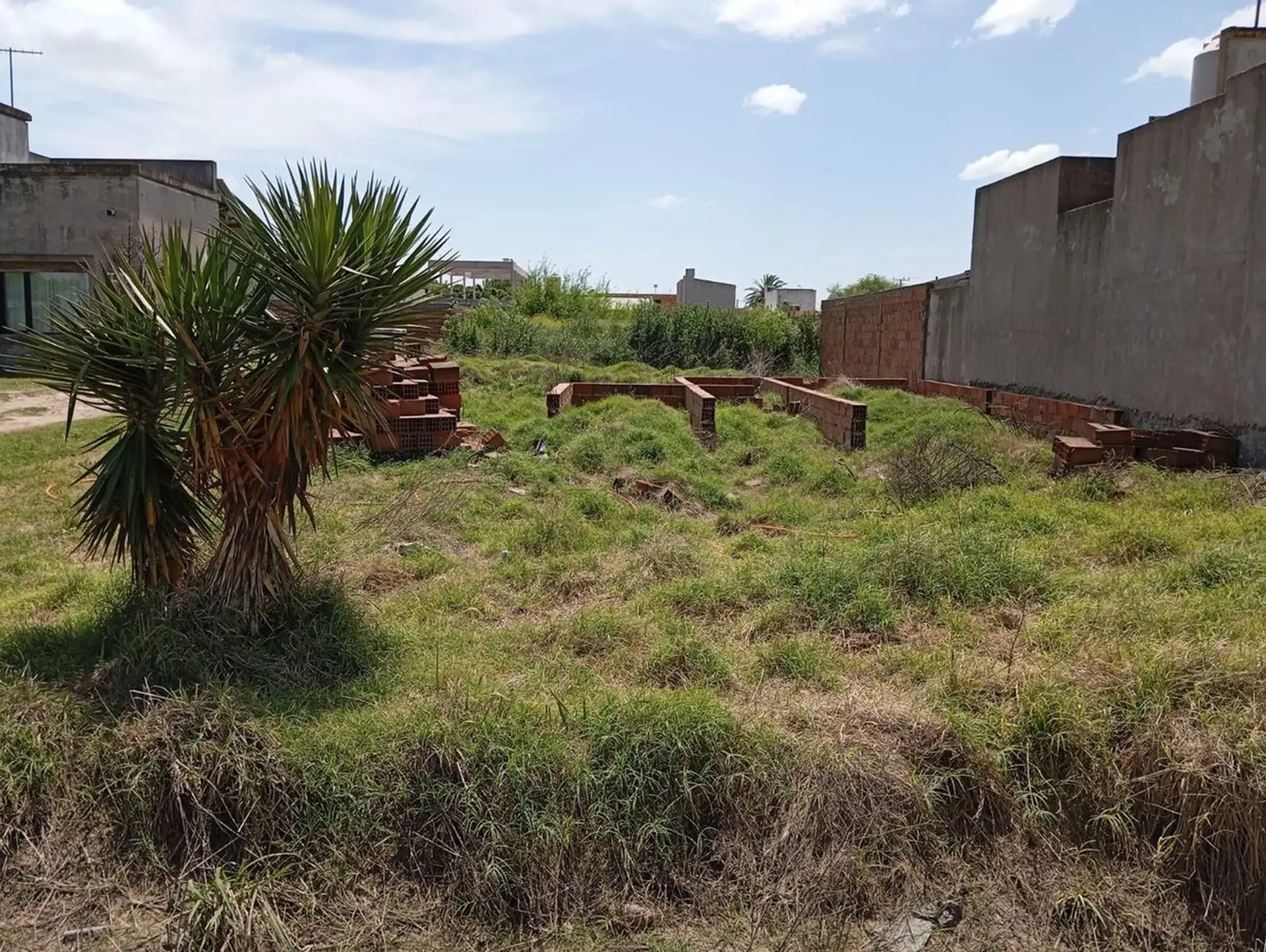 Lote en venta de 312,5m² en construcción — Calle 52 entre 17 y Av. Favaloro