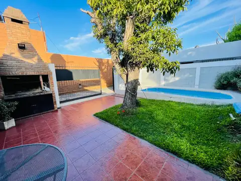 DOS CASAS 3 AMBIENTES