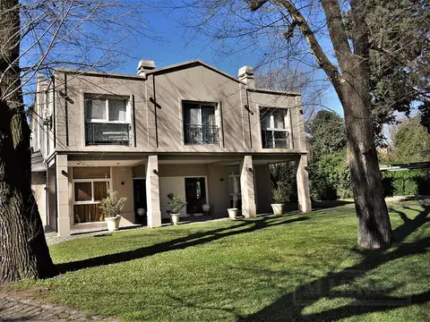 Excelente casa en venta en Highland Park, Las Campanillas 1500