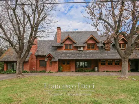 Casa en venta 6 ambientes San Diego