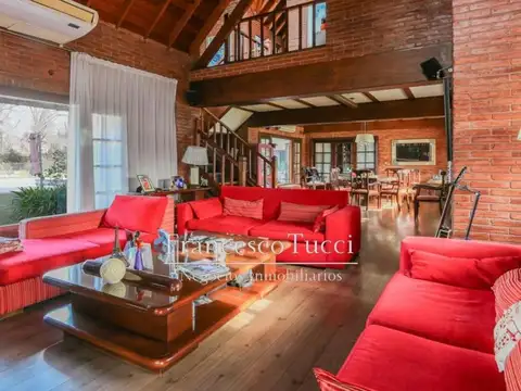 Casa en venta 6 ambientes San Diego