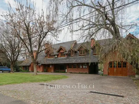 Casa en Venta de 5 dormitorios