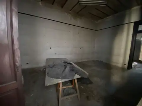 Local en Alquiler Via Púb.